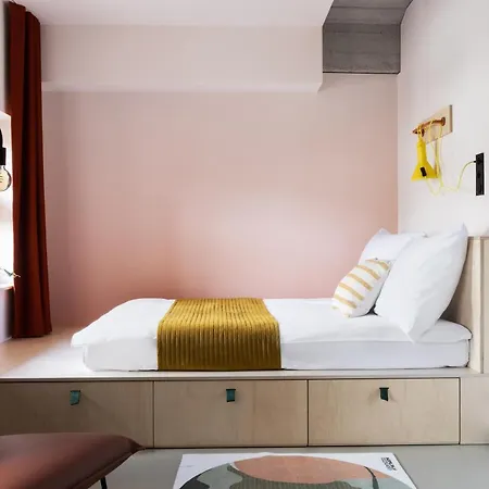 Basecamp By Xior * Wrocław